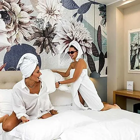 Sogaris Hotel